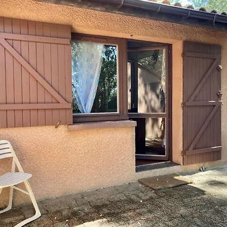 Maison Au Calme Dans La Pinede Дом отдыха *