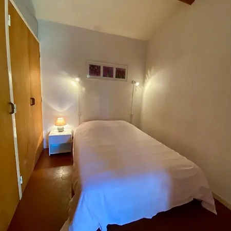 Maison Au Calme Dans La Pinede Дом отдыха