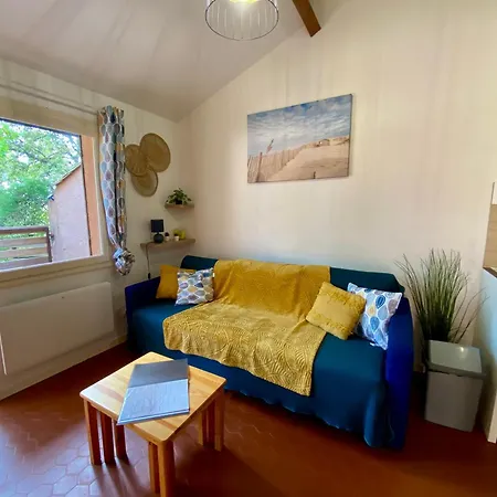 Дом отдыха Maison Au Calme Dans La Pinede